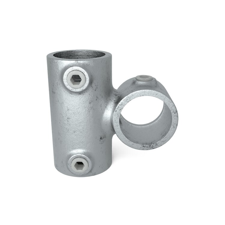 Rohrverbinder Kreuzverbinder lang vorgesetzt 90° Typ 28L Ø 42,4 mm aus verzinktem Metall, mit drei Rohraufnahmen und Befestigungsschrauben, auf weißem Hintergrund.